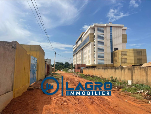 parcelle-de-400m2-en-vente-a-ouaga2000-zone-c-big-2