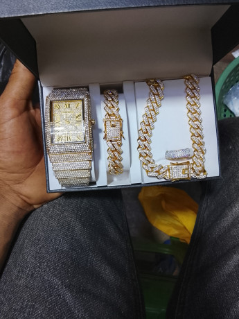 montre-enssamble-avec-chaine-qualite-big-0