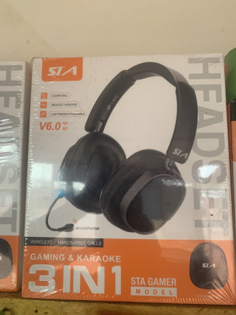 un-casque-buetooth-avec-micro-big-0