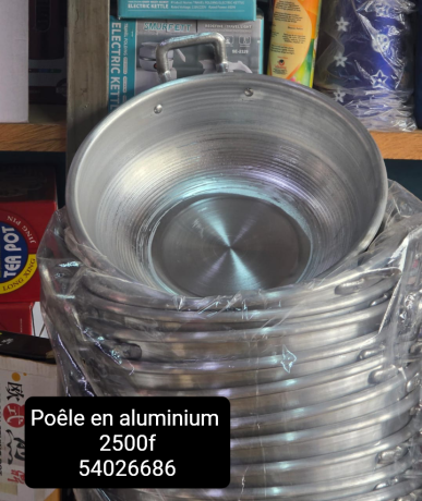 poele-en-aluminium-big-0