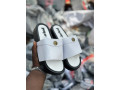 vente-de-chaussures-small-2