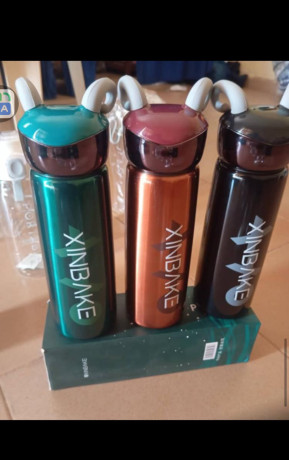 thermos-tres-efficace-prix-abordable-conserve-bien-la-chaleur-environ-10h-big-0