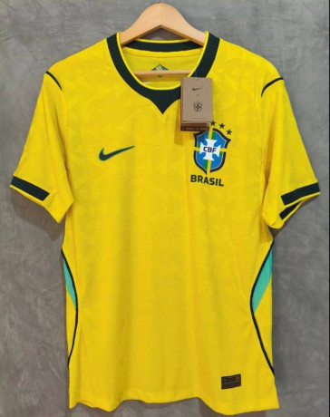 decouvrez-notre-large-collection-de-maillots-de-football-neufs-disponibles-en-plusieurs-tailles-et-modeles-contactez-nous-pour-commander-big-1