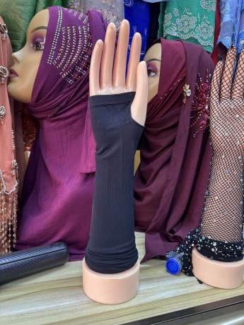 vend-des-foulard-et-des-soutra-big-1