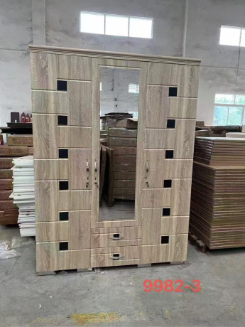 placard-big-0
