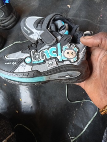 chaussures-pour-femmes-et-enfants-big-0