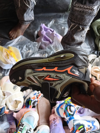 chaussures-pour-femmes-et-enfants-big-2