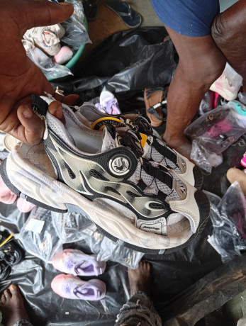 chaussures-pour-femmes-et-enfants-big-3
