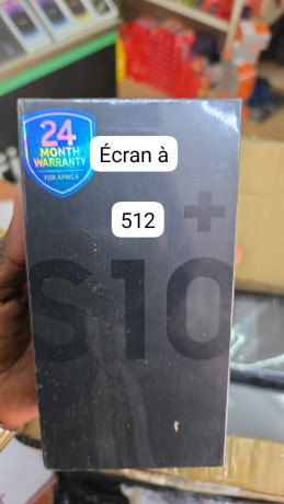 vendeur-de-telephone-portable-big-1