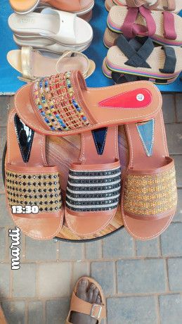 ventes-de-chaussures-pour-femme-big-0