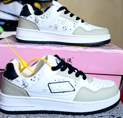 nous-mettons-a-votre-disposition-des-chaussures-baskets-et-tennis-de-36-a46-big-3
