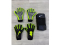 gant-de-football-small-0