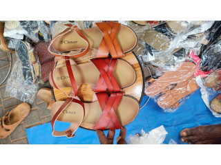 Chaussures plates de qualités