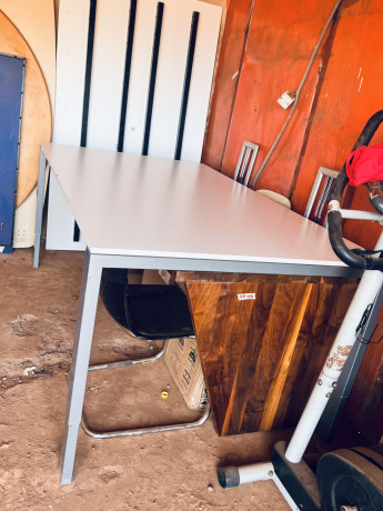 des-tables-de-bureaux-big-4