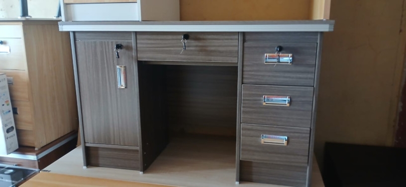bureau-1m20-big-4
