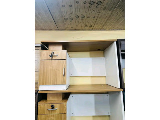 Bureau 1m