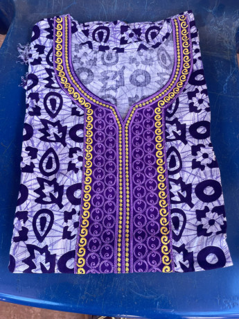 vente-de-robes-et-ensemble-haut-et-jupe-big-0