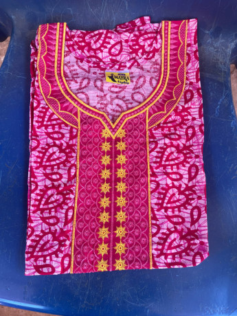 vente-de-robes-et-ensemble-haut-et-jupe-big-3