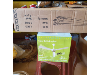 Ventilateur trois hélicoptère de 12v solide