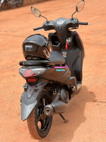 yamaha-scooter-gear-2024-etat-propre-tres-performant-et-economique-big-2