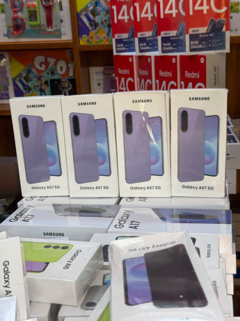 vend-des-telephone-et-accessoires-big-2