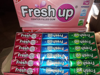 Chewing-gum de qualité FRESH UP trois goûts