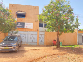 SUPERBE DUPLEX DE 06 CHAMBRES EN LOCATION À SOMGANDE  AGIS IMMO BURKINA