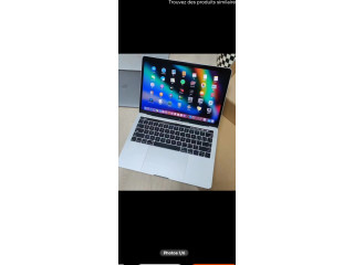 Ordinateur portable.