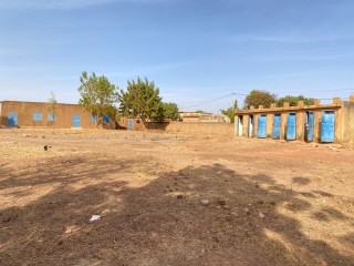 Vente ce complexe scolaire situé à Bang Poore, non loin du centre Don Orione.