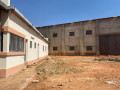 entrepot-de-1000-m2-bati-sur-un-terrain-de-5000-m2-en-location-a-yimdi-small-1