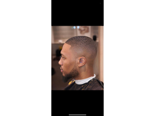 Vous voulez une coiffure stylé? Vous avez tapé au bonne porte.