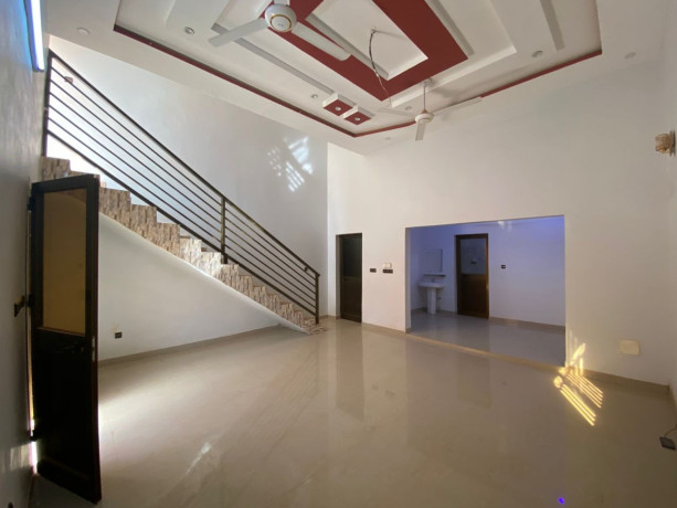 duplex-de-5-pieces-en-location-dans-le-quartier-yagma-big-4