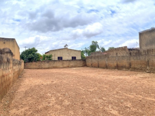 UNE PARCELLE NUE D'UNE SUPERFICIE DE 248 M² EN VENTE À NIOKO 1