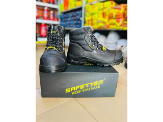 Chaussures de sécurité professionnelles Safetyboy  Protection et confort pour chantier BTP