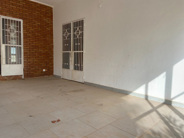 magnifique-villa-basse-type-f6-en-location-a-la-zone-du-bois-big-2