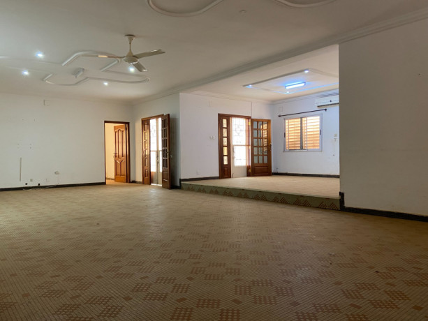 magnifique-villa-basse-type-f6-en-location-a-la-zone-du-bois-big-1