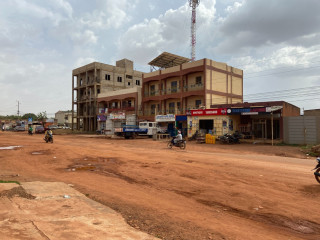 BUREAUX EN LOCATION DANS UN IMMEUBLE R+2 À WAYALGHIN