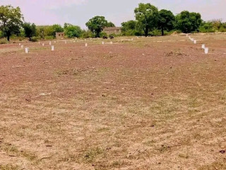 Non lotis en vente à Saaba