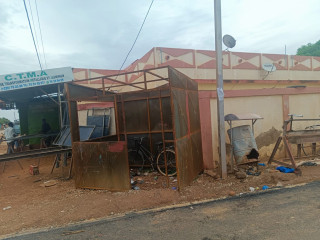 CELIBATERIUM EN VENTE a Belleville