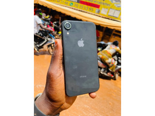 IPhone XR 64go toute marche 10/10 .....56.26.95.79