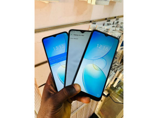 Infinix hot 12i 64gb 3gb Ram 32.000fcfa Appel où Whatsapp : 56.26.95.79