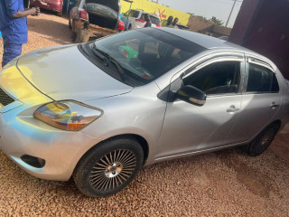 Véhicules Yaris 2009