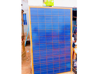 Panneaux solaires France au-revoir très puissant et propre. Ce sont des 250w