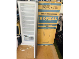 Congélateur Boréal vertical 246 litres 9 étagères etageres