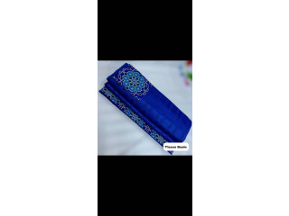 Les tissus sont disponibles dans nos boutiques
