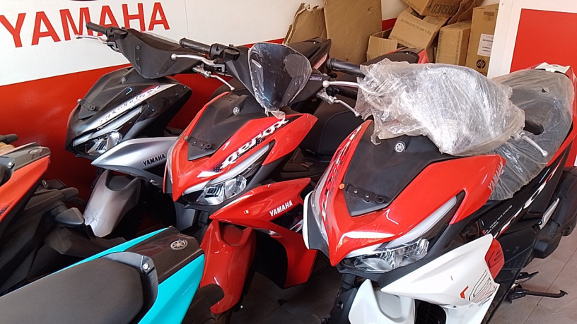 yamaha-scooter-aerox-big-0