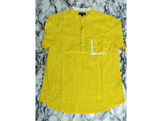 Salut vends des prêt-à-porter à côté de l'échangeur de l'Est