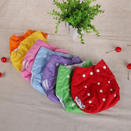 couches-lavables-et-reutilisables-pour-bebe-big-0