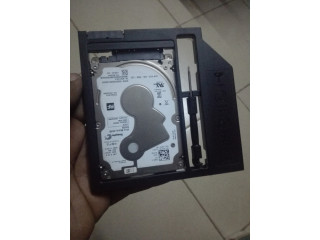 ADAPTATEURS DE DISQUES DURS