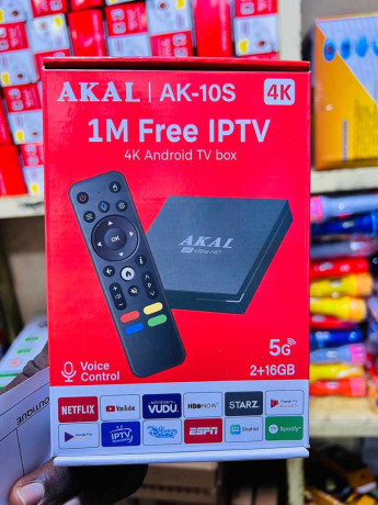 decouteurs-ki-fait-ke-le-tele-es-smart-tv-disponible-bn-prix-big-0